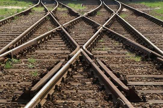 Multiple railway tracks crossing each other